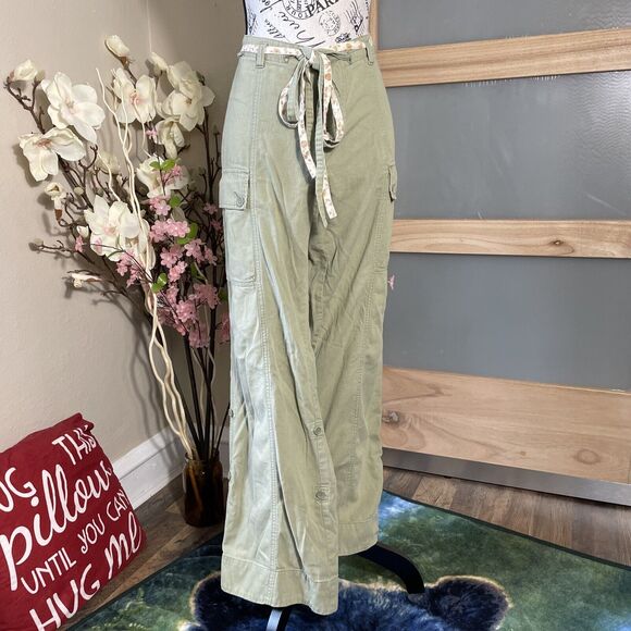 Abercrombie and Fitch Pants Womens Large Green Wide Cargo Leg Coastal Floral - Picture 1 of 15